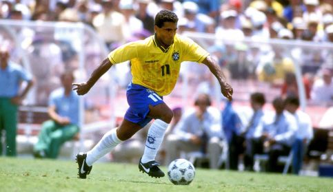 他曾担任过 他曾担任过