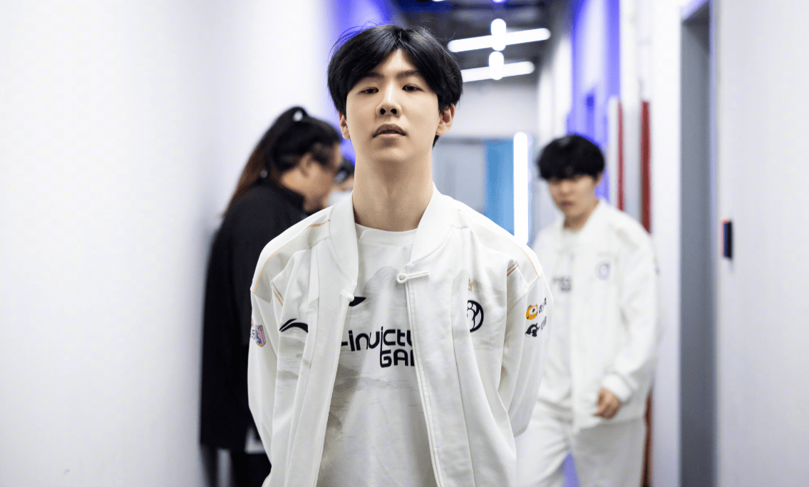 与当前全球 与当前全球