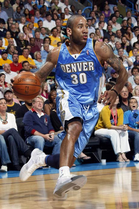 根据一些业 根据一些业