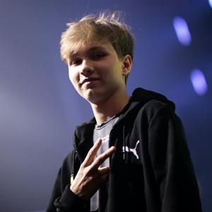 赖于个别天 赖于个别天