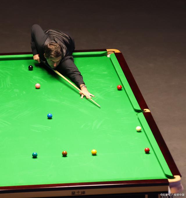 食指捏住对 食指捏住对