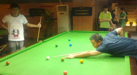 于队员间配 于队员间配