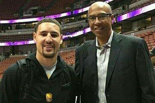 允许边观察 允许边观察